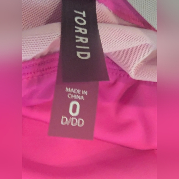 Torrid Wireless Pink Tankini Top & Multi Striped Bottoms Size 10/12  0x D/DD - Picture 9 of 15